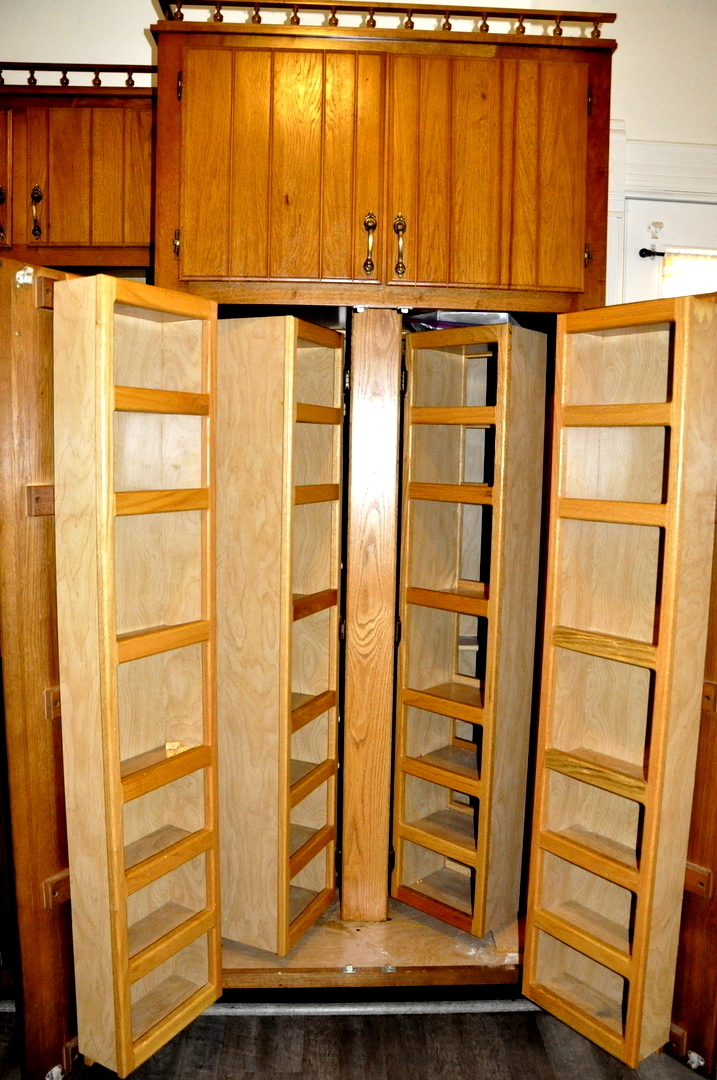 212 W Superior Street