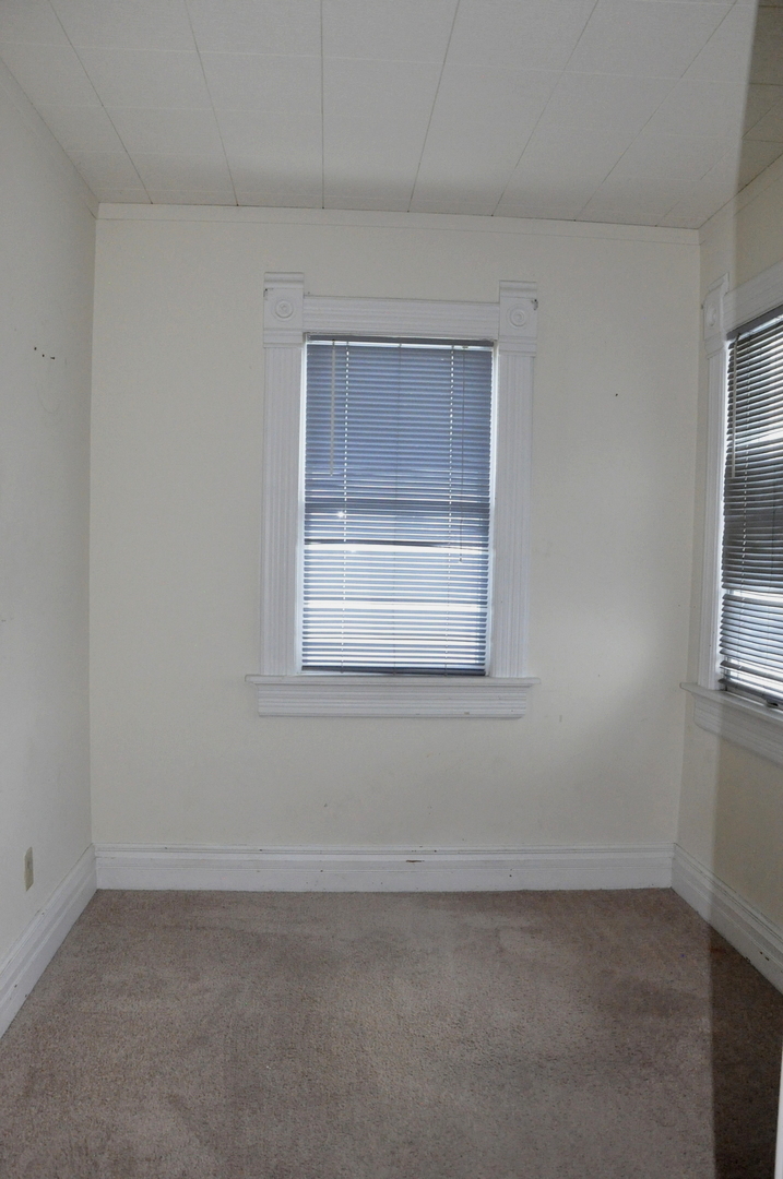 212 W Superior Street