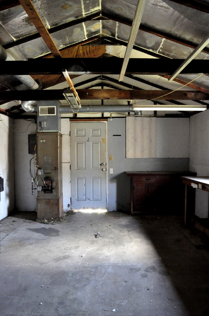 212 W Superior Street