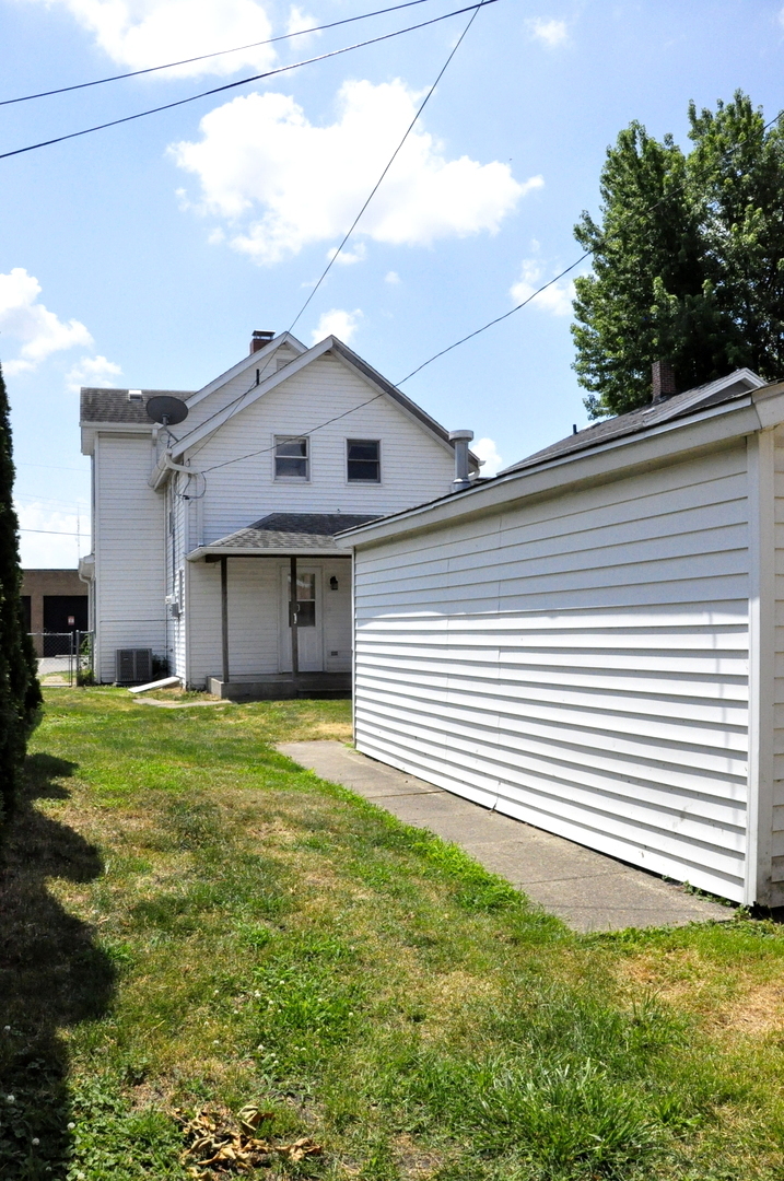 212 W Superior Street