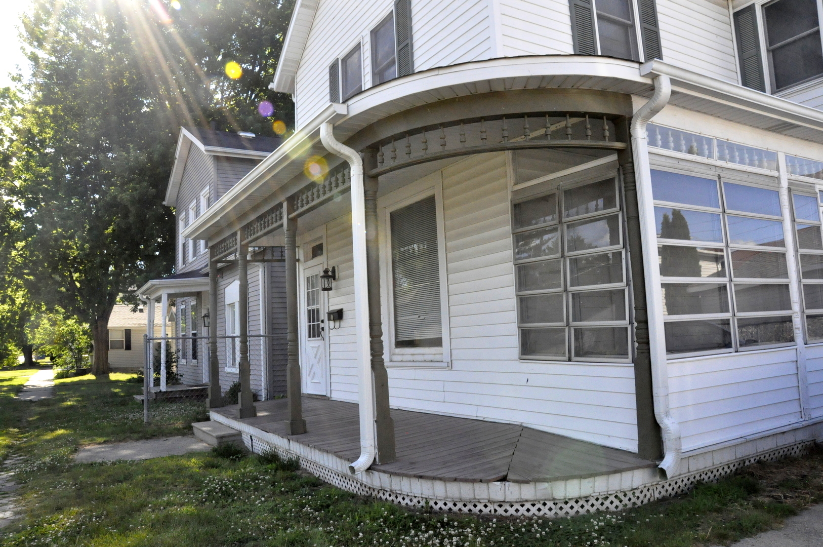 212 W Superior Street