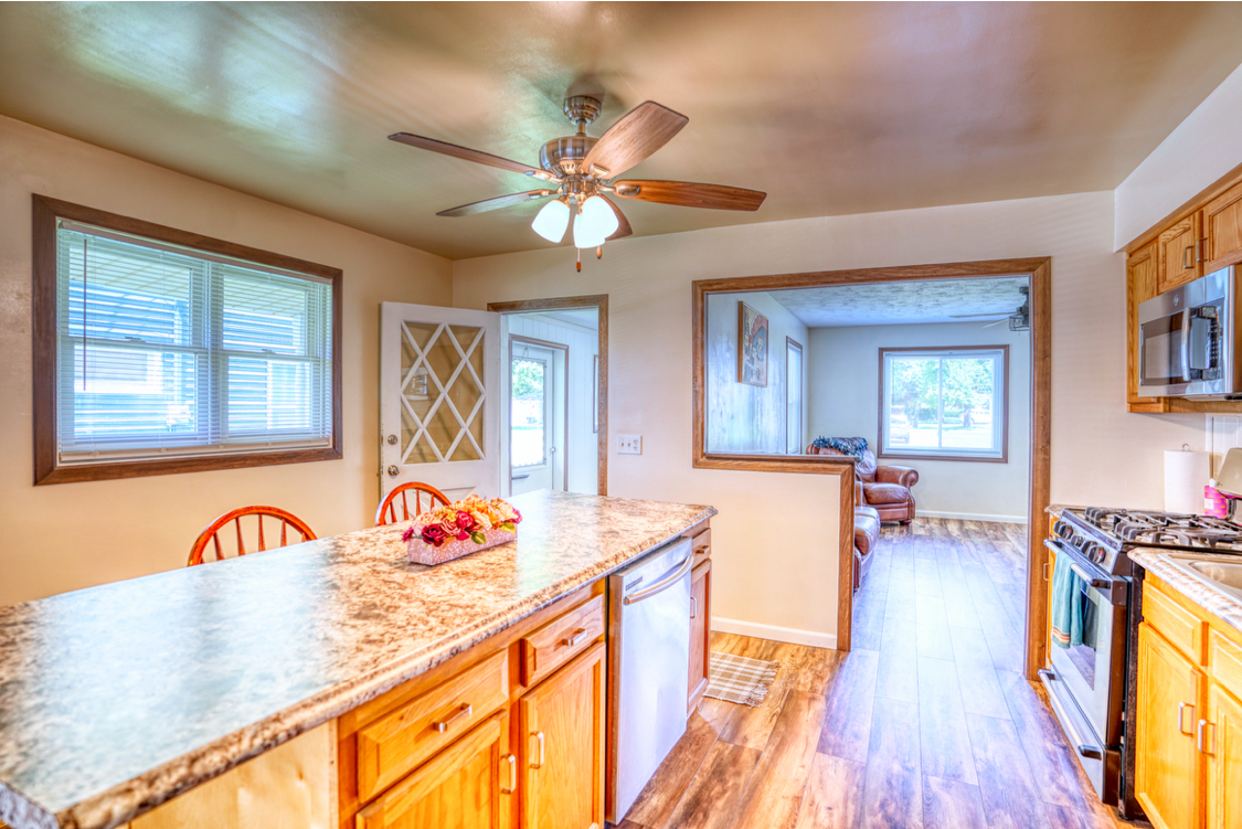 1125 W Washington Street