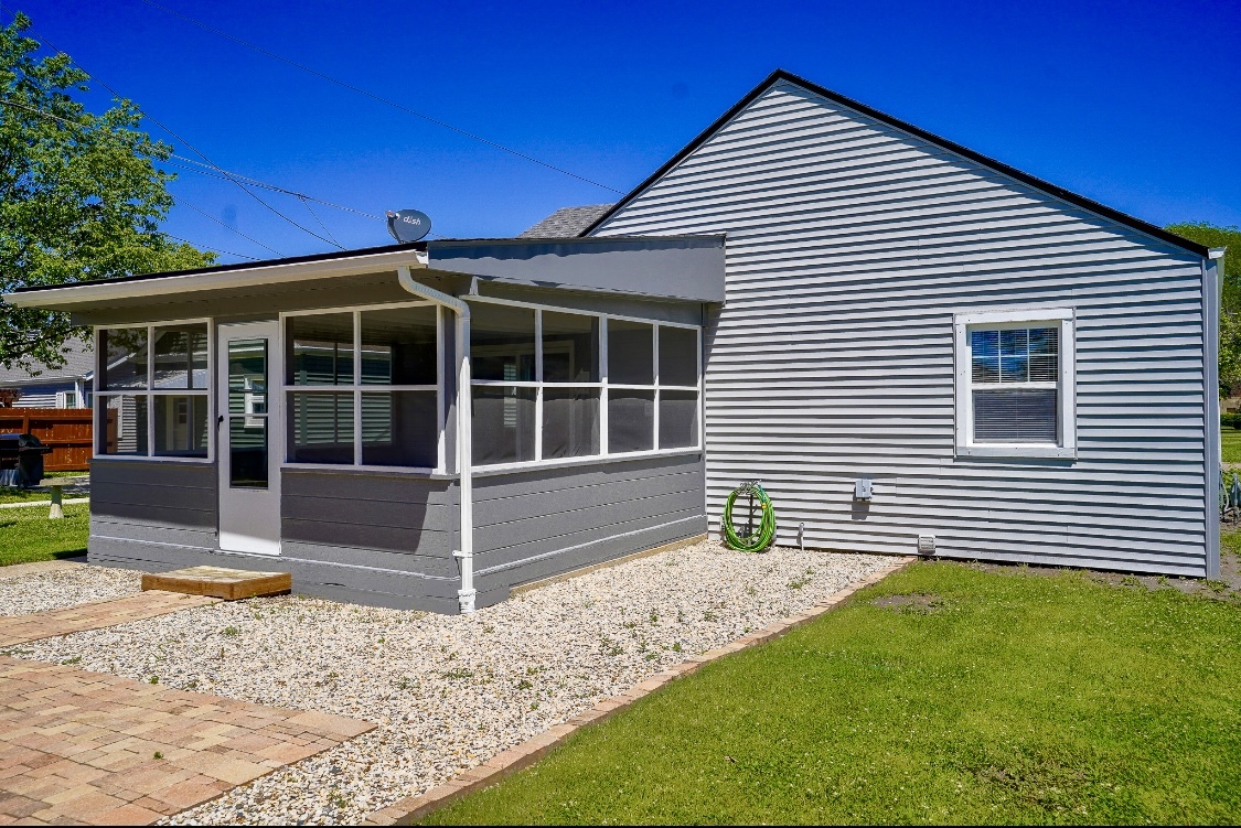 1125 W Washington Street