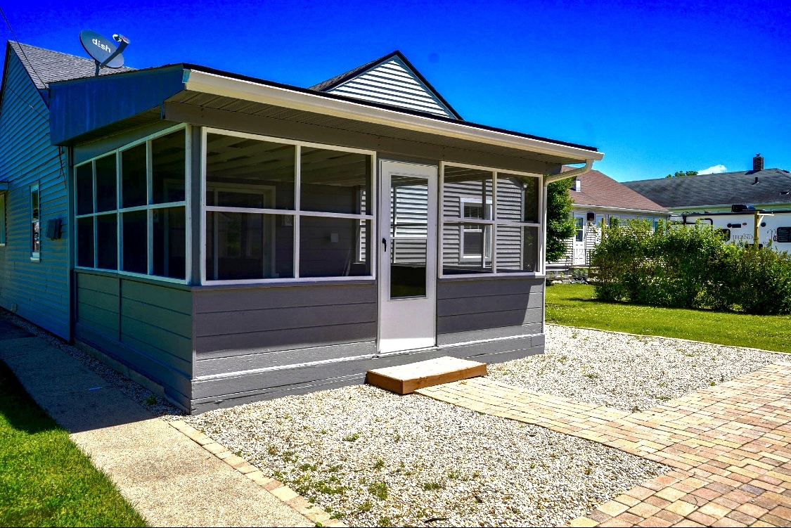 1125 W Washington Street