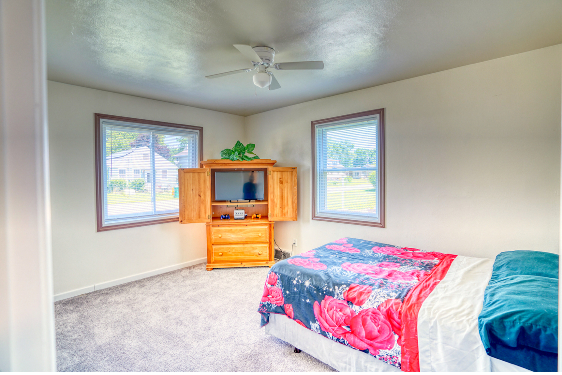 1125 W Washington Street