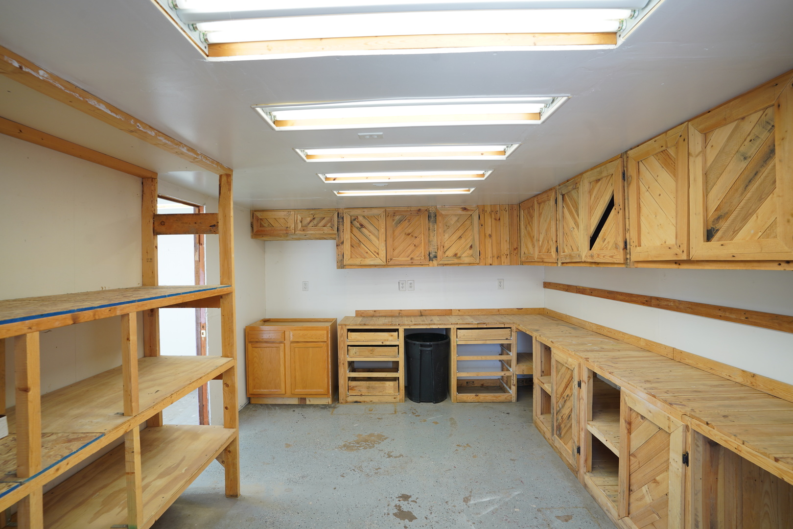 1125 W Washington Street