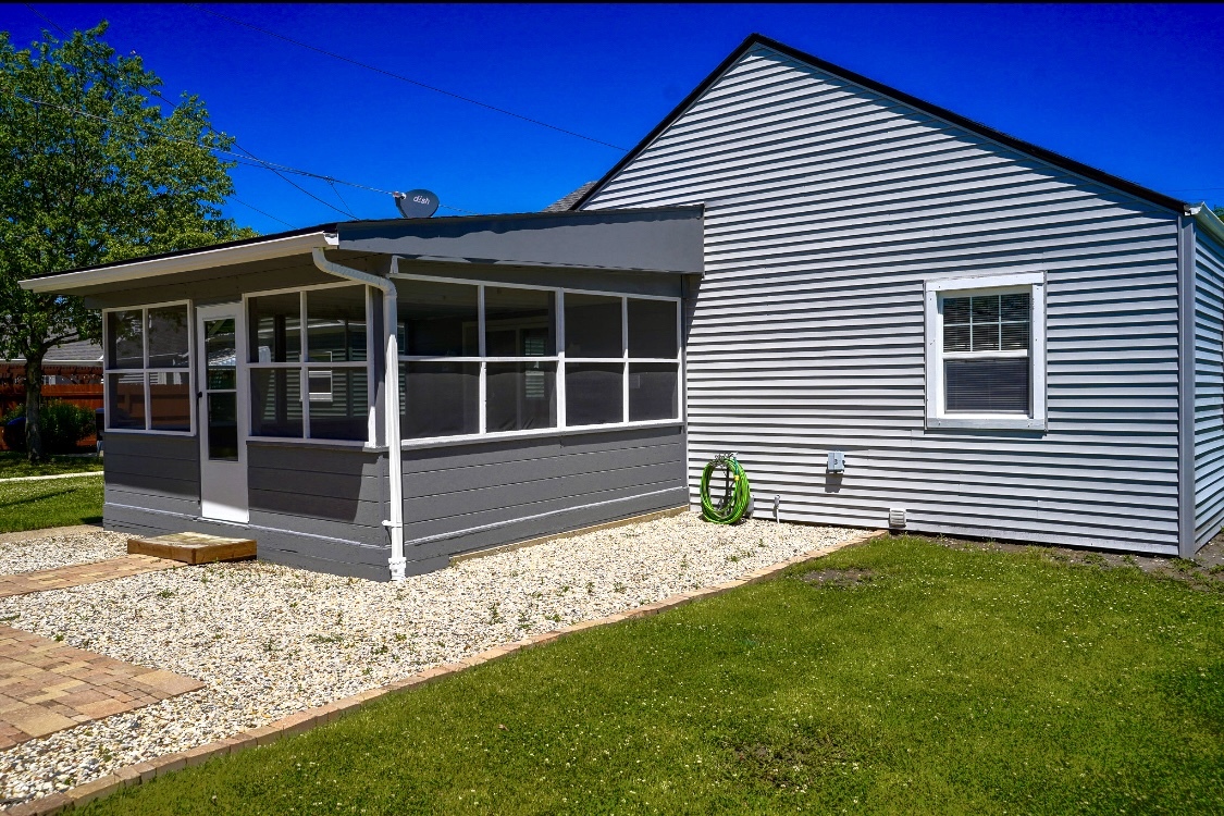 1125 W Washington Street