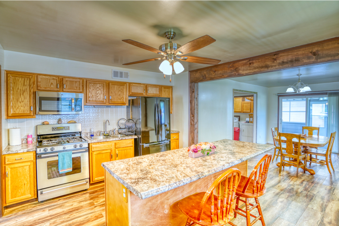 1125 W Washington Street