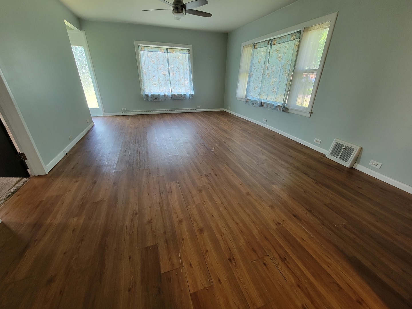 415 W Livingston Road