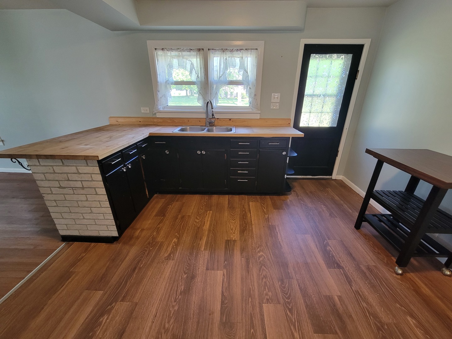 415 W Livingston Road