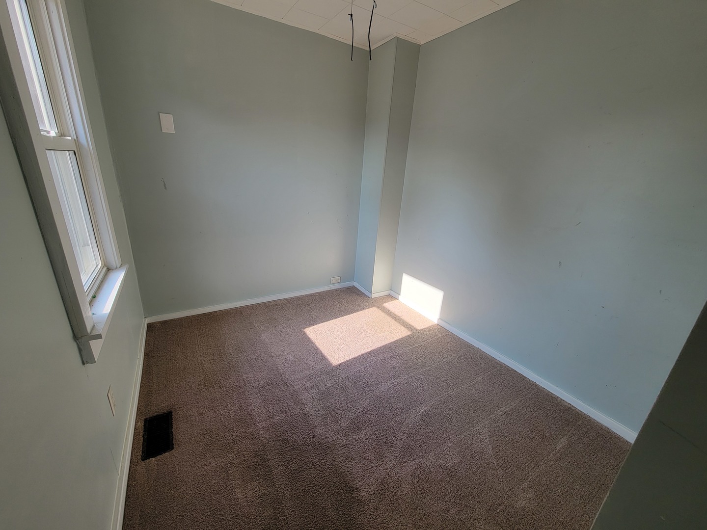 415 W Livingston Road