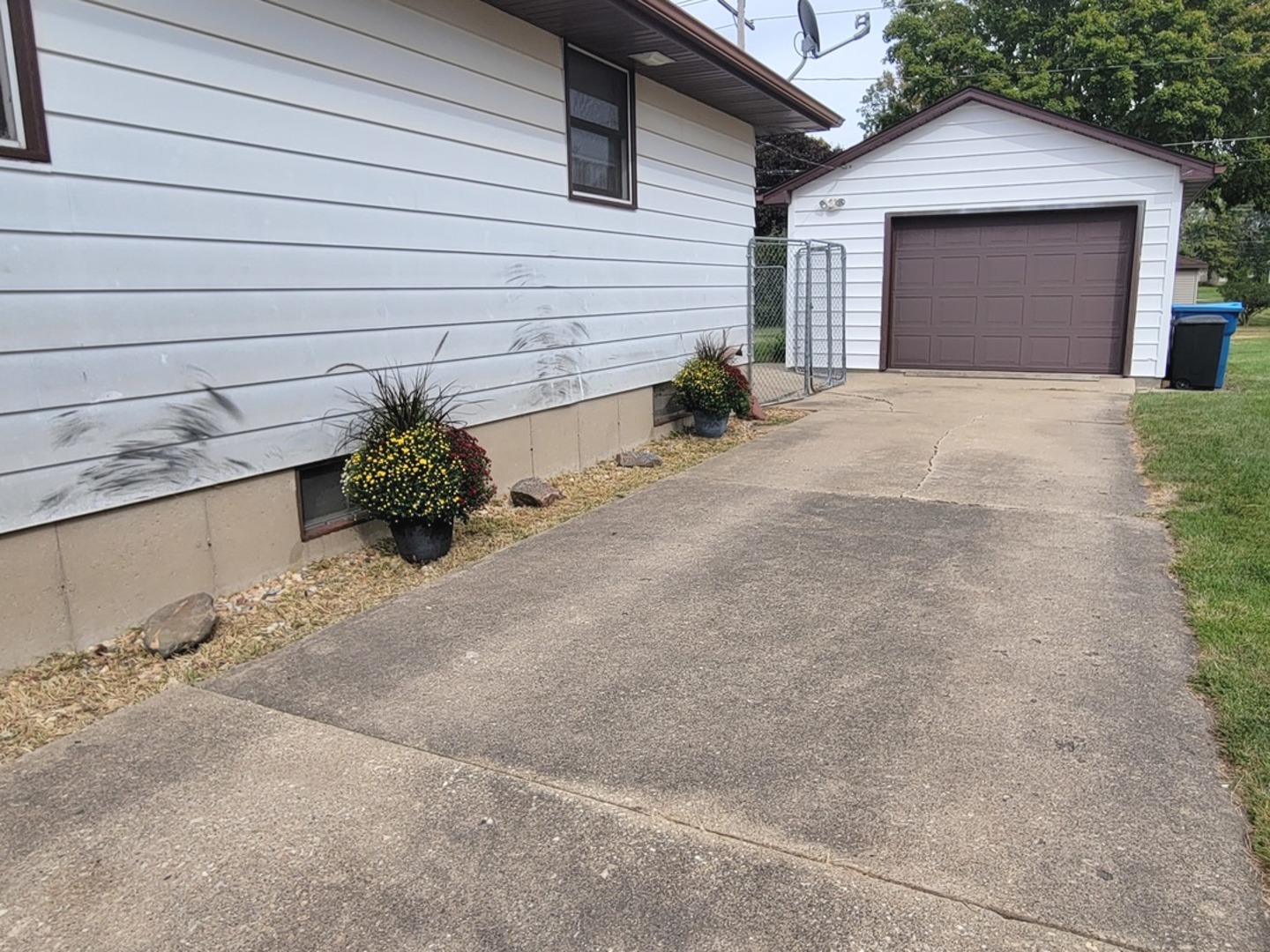 317 N Western Avenue