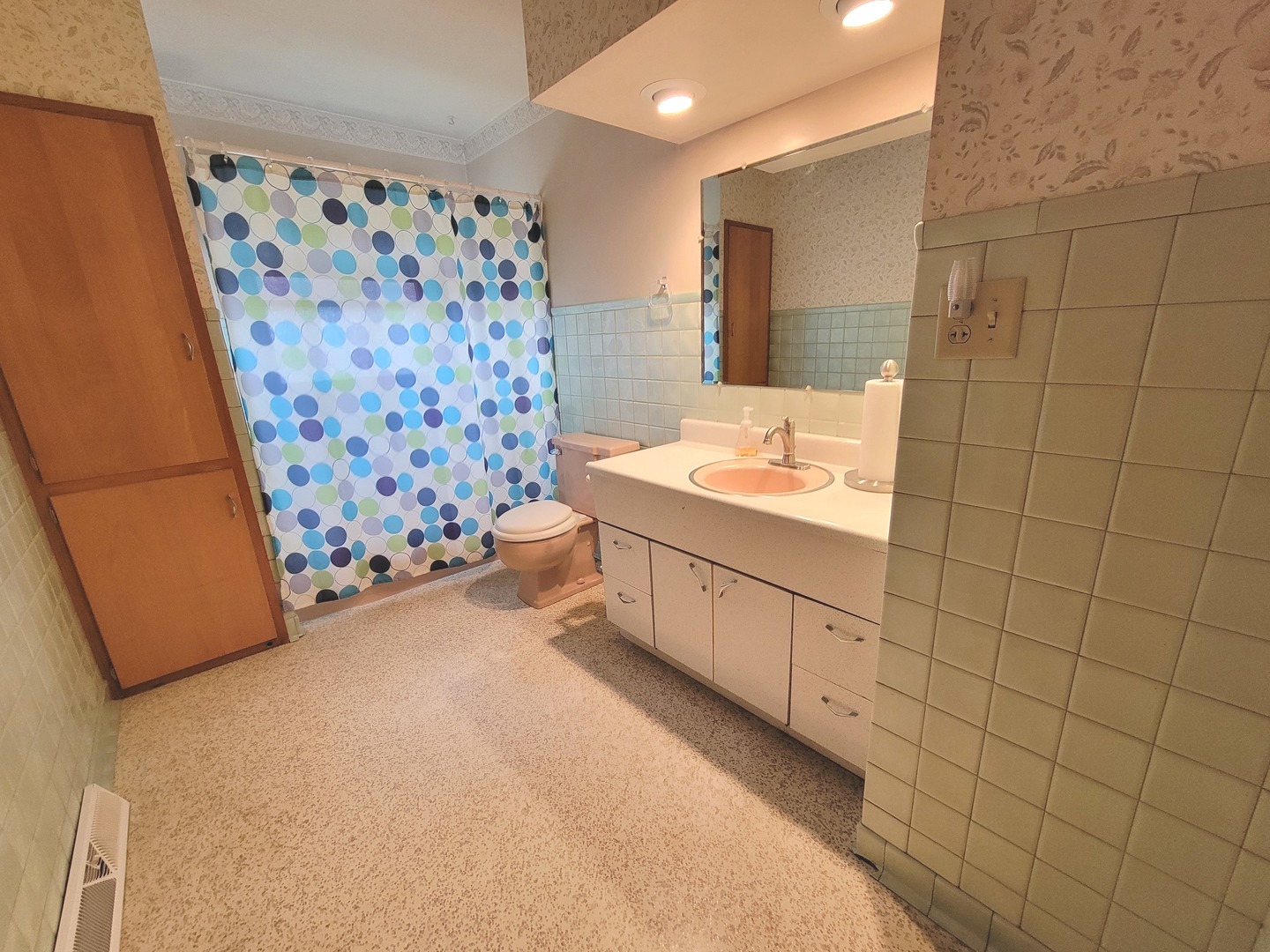 317 N Western Avenue