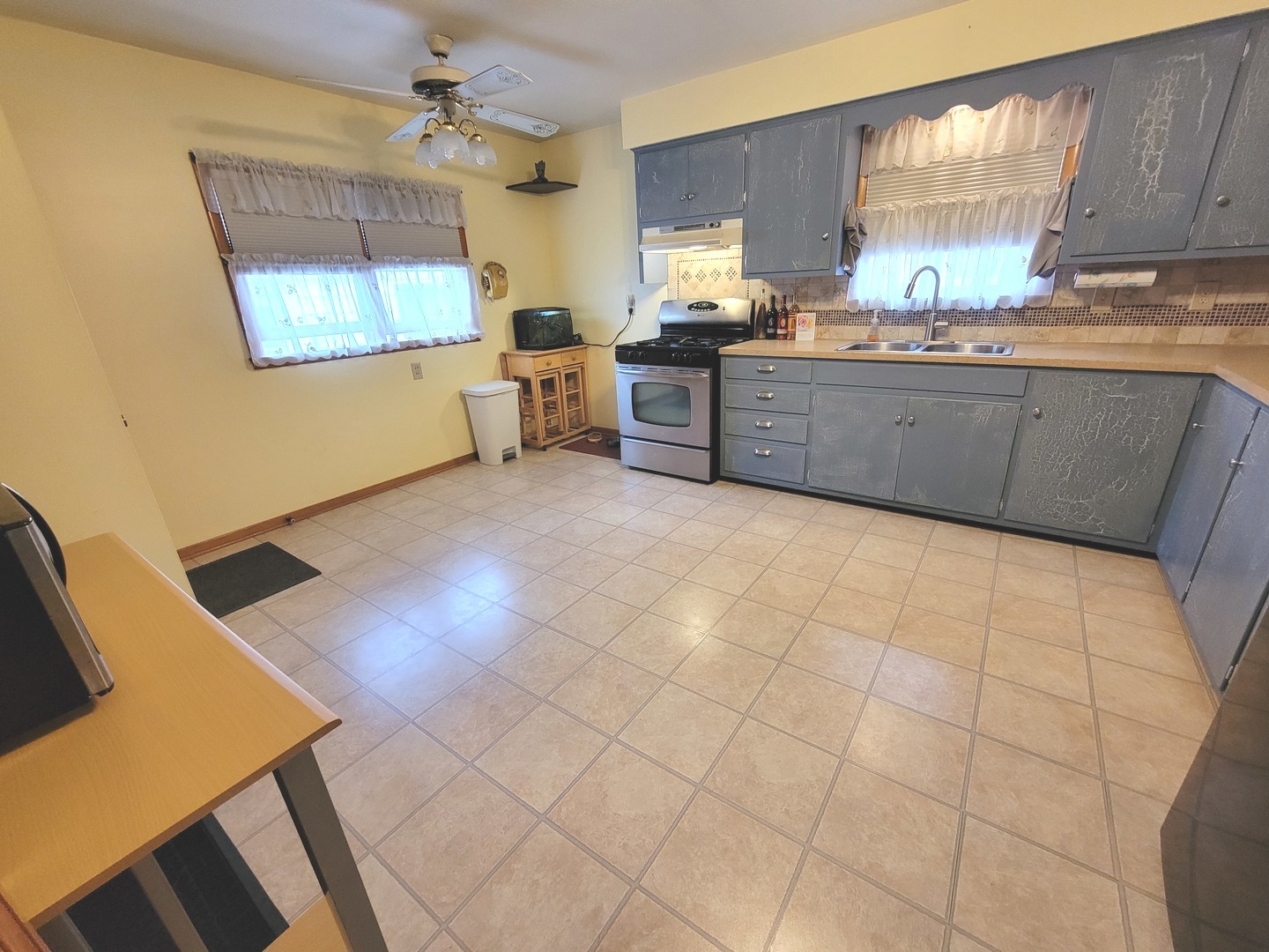 317 N Western Avenue