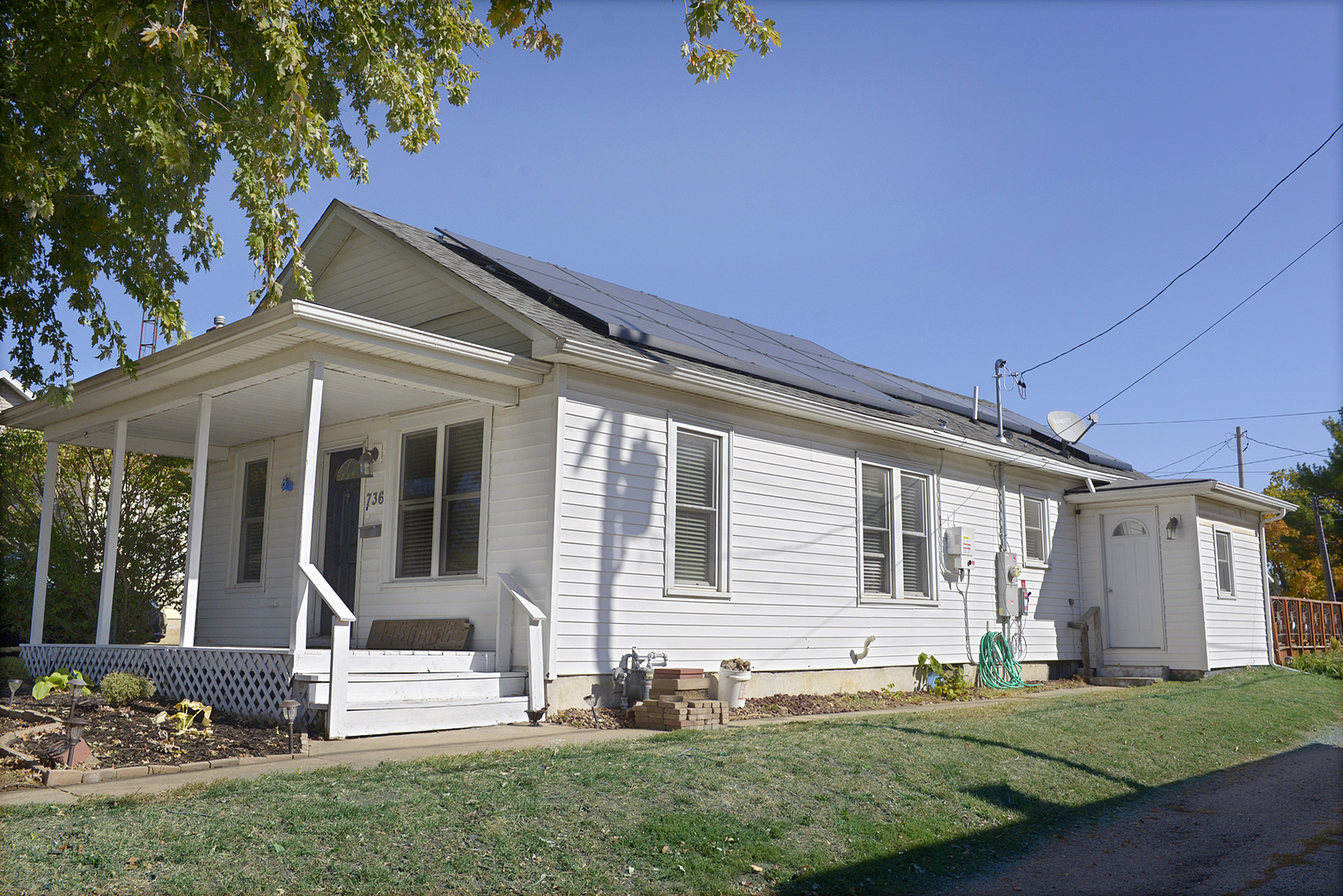 736 Lafayette Street