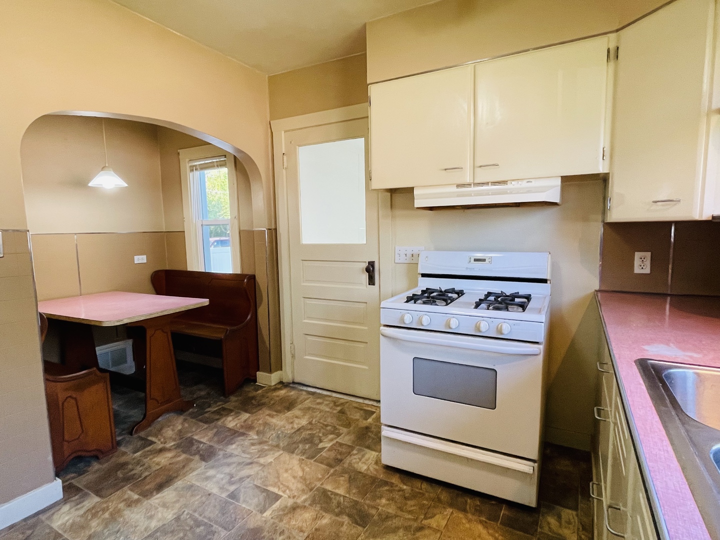 1023 Catherine Street