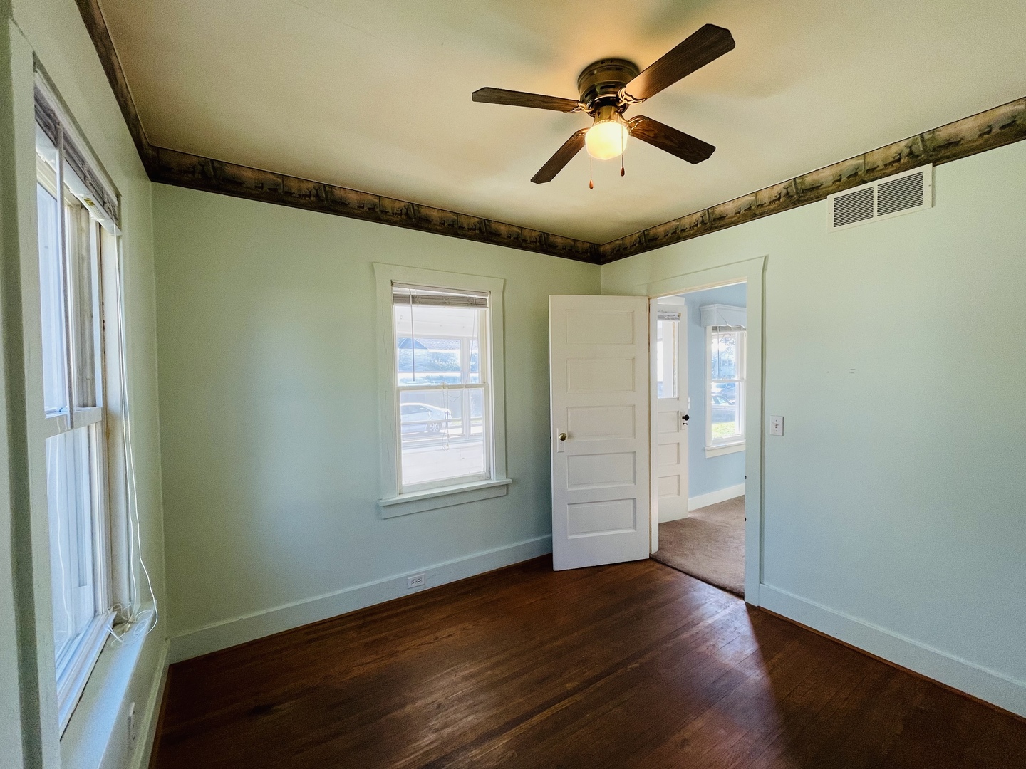 1023 Catherine Street