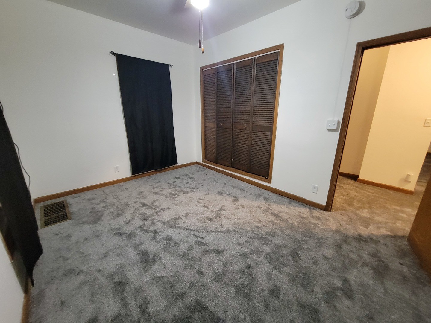 720 1/2 5th Street Unit: UP