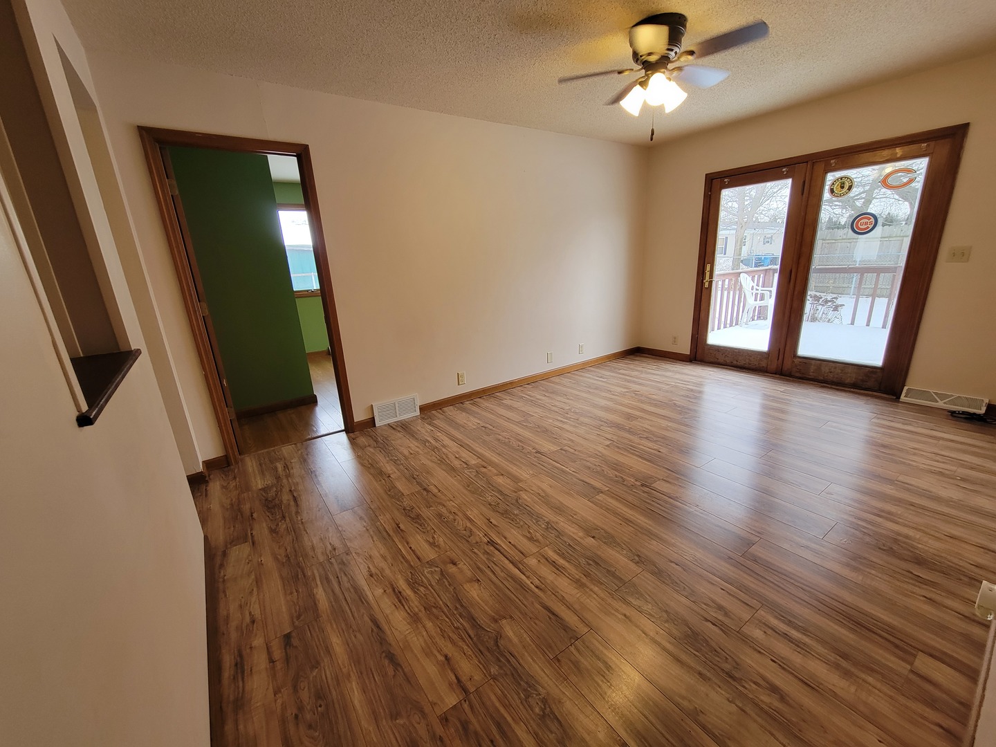 301 1/2 N Columbia Avenue