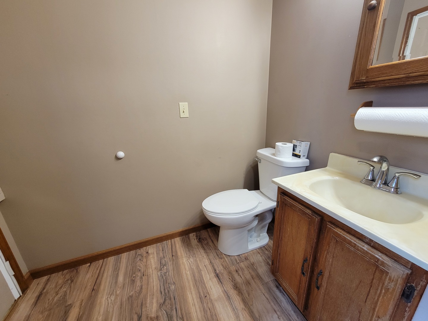 301 1/2 N Columbia Avenue