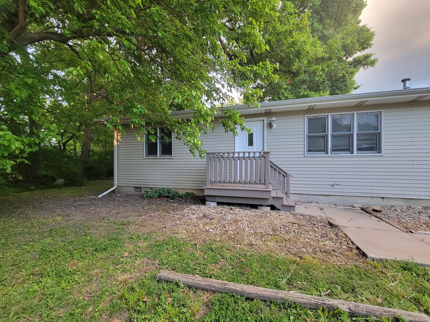 208 Nebraska Street Unit: B