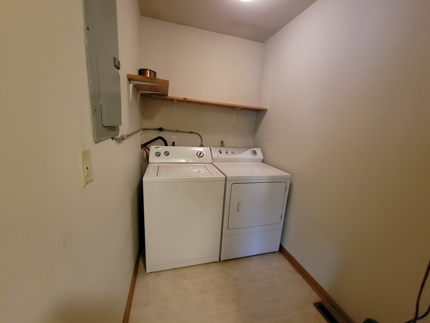 208 Nebraska Street Unit: B