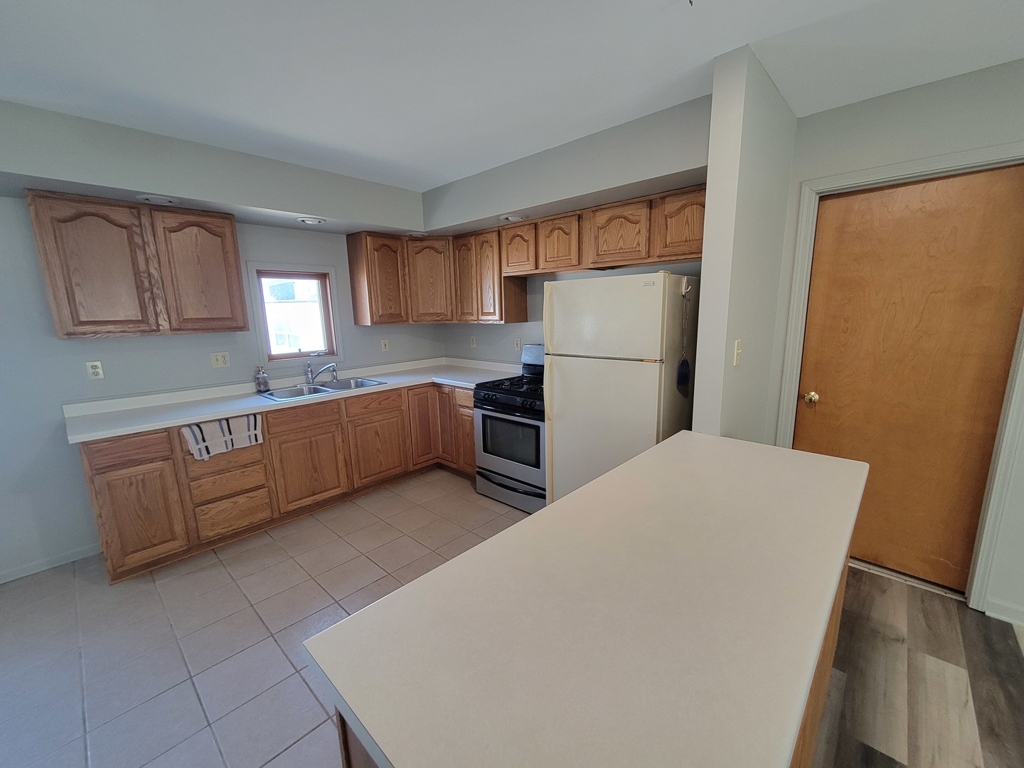 208 Nebraska Street Unit: B