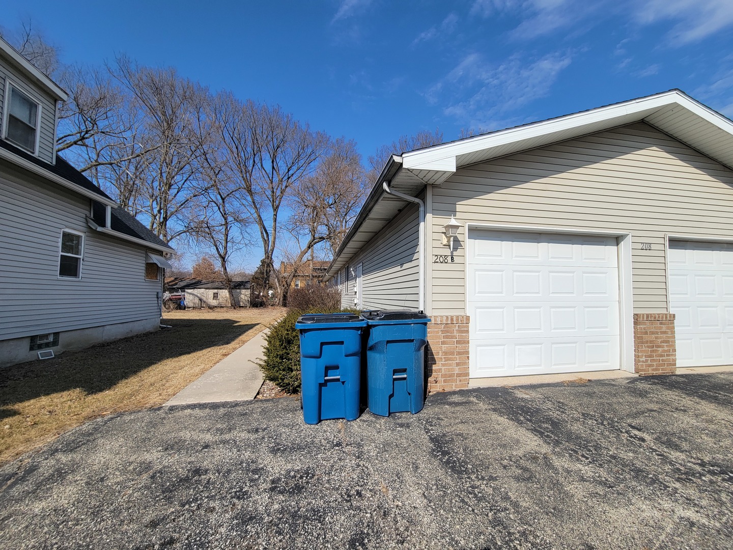 208 Nebraska Street Unit: B