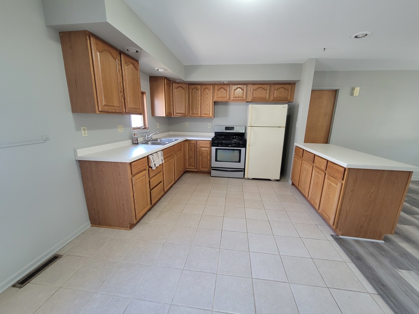 208 Nebraska Street Unit: B