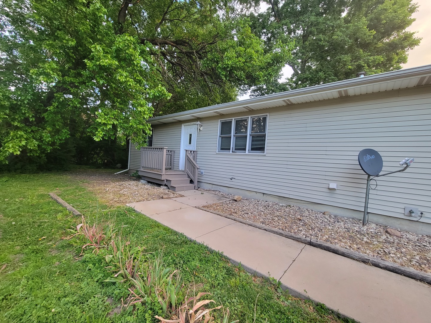 208 Nebraska Street Unit: B