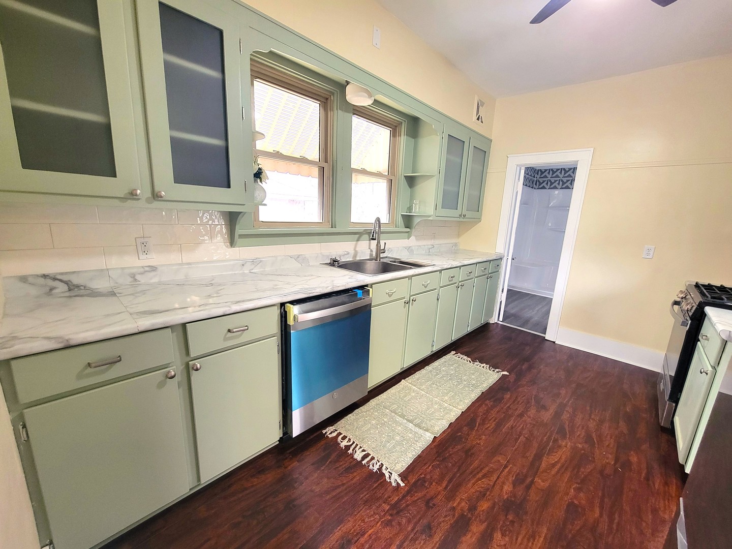 1301 Campbell Avenue