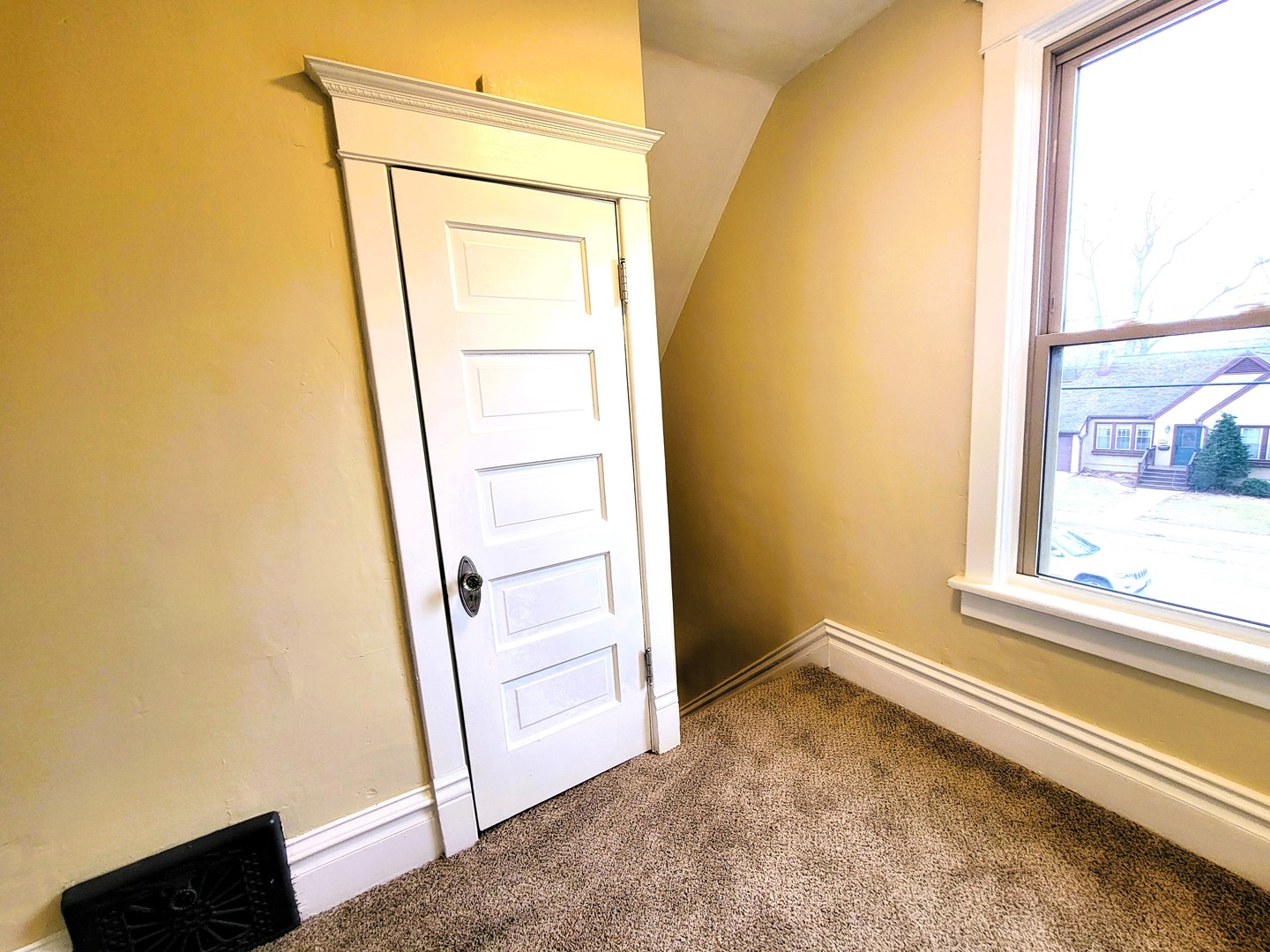 1301 Campbell Avenue