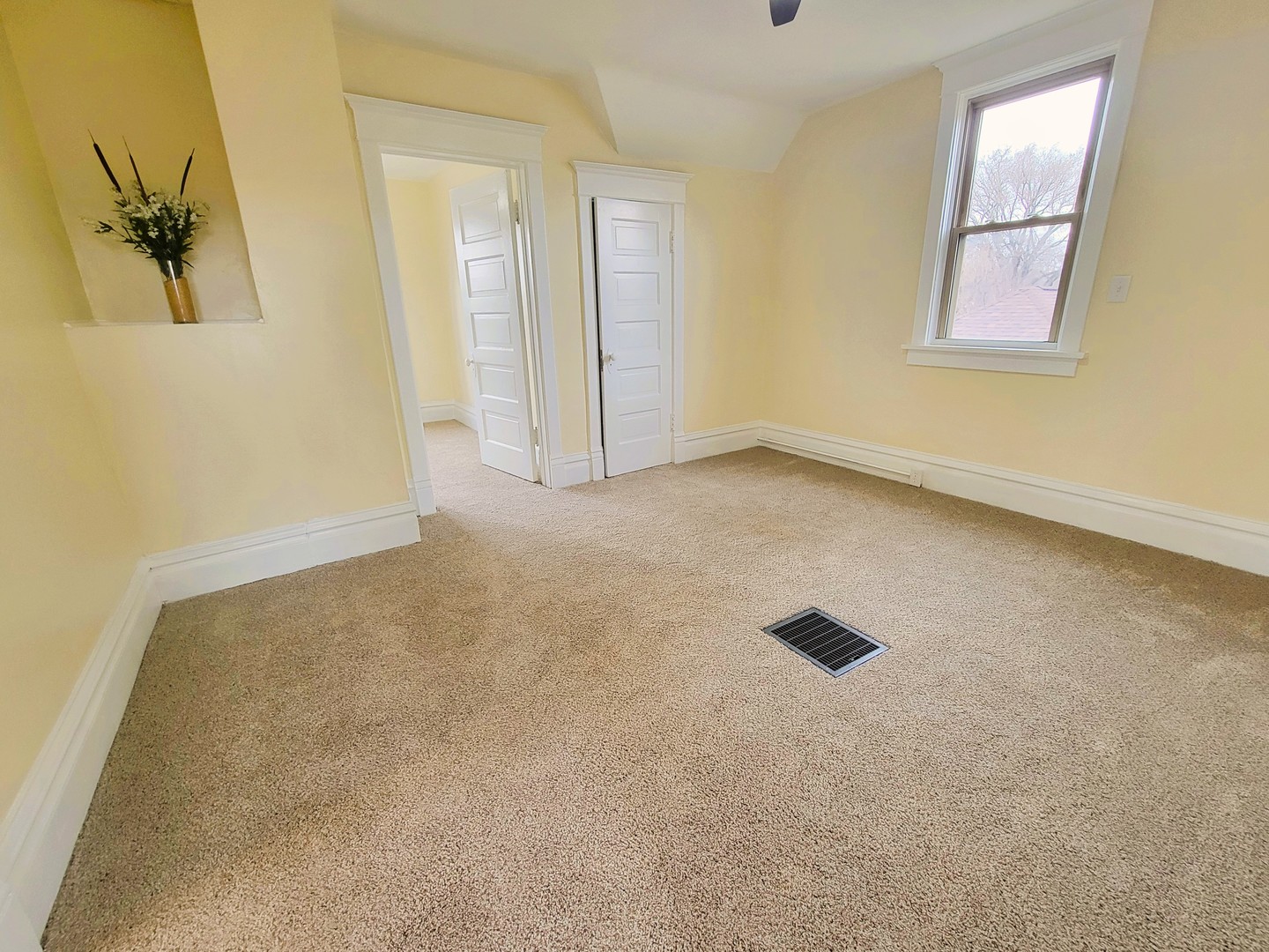 1301 Campbell Avenue