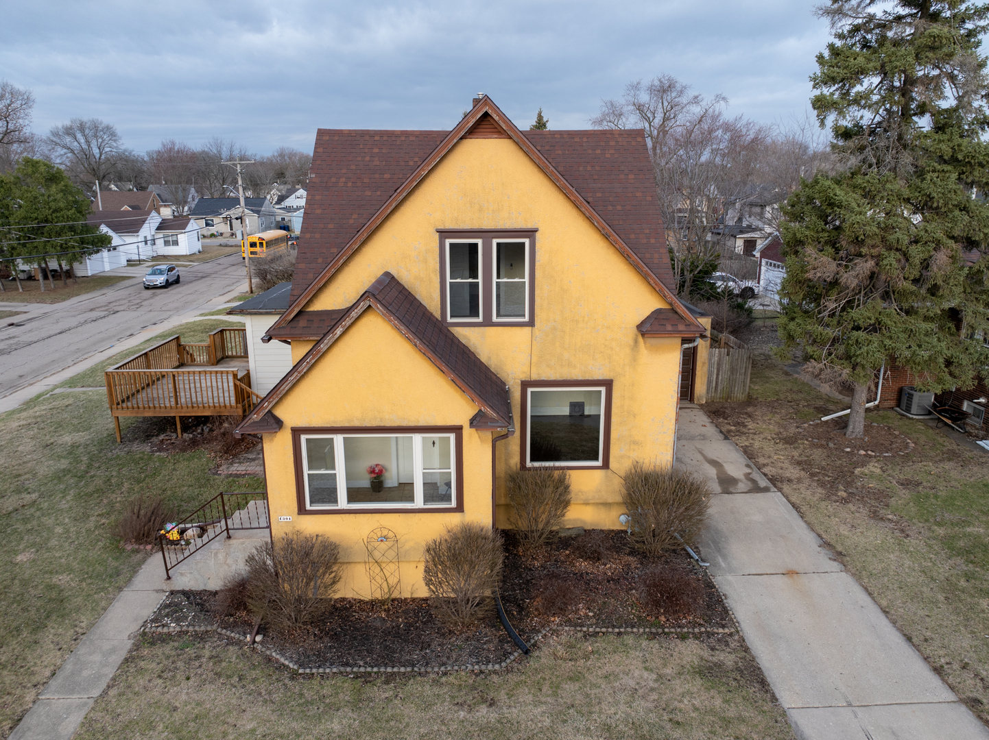 1301 Campbell Avenue