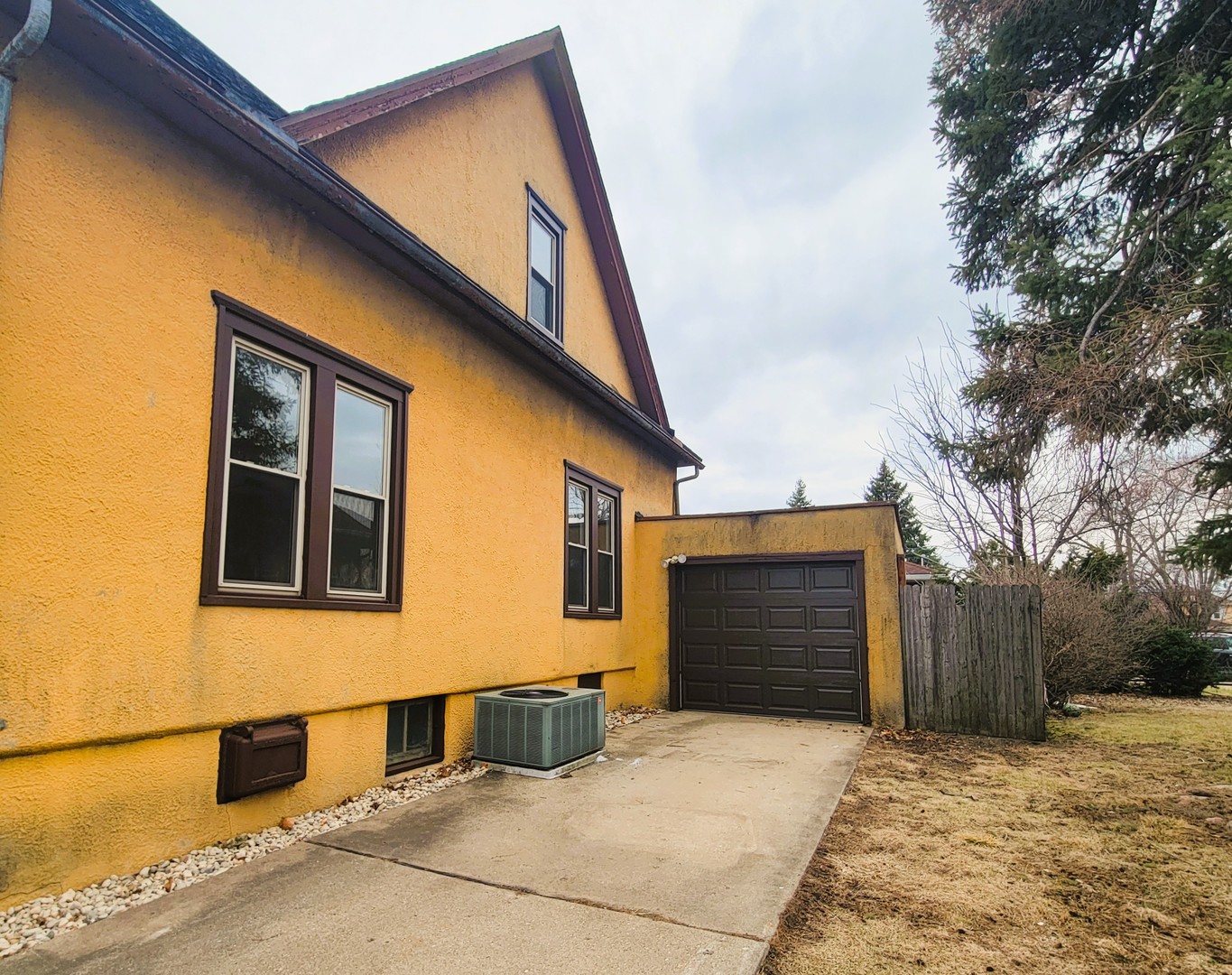 1301 Campbell Avenue