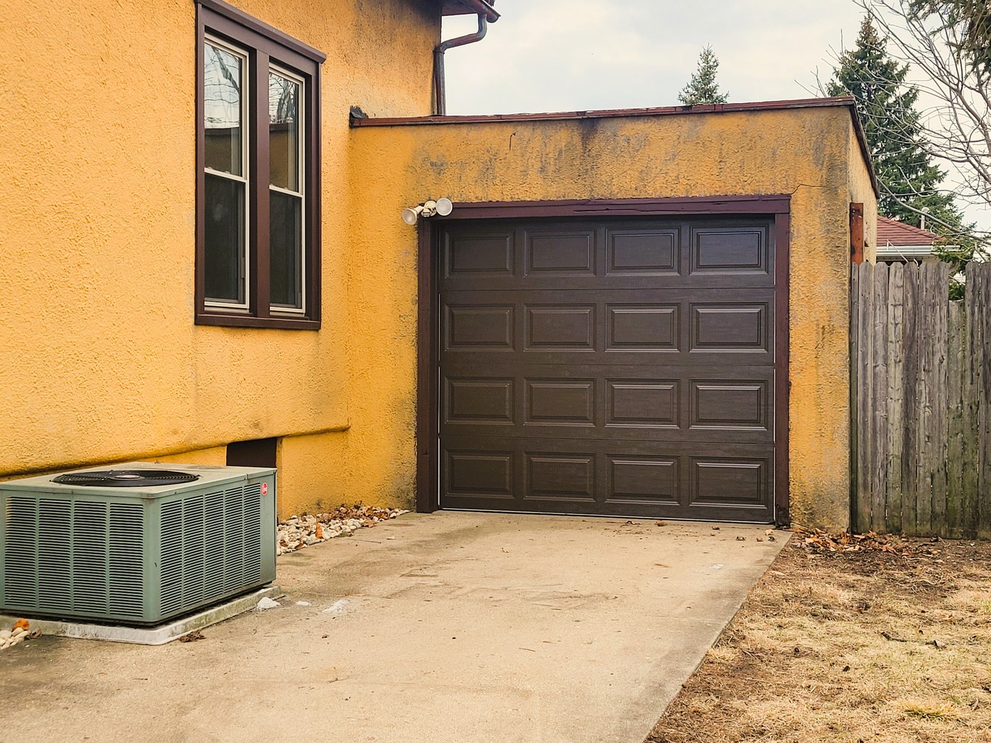 1301 Campbell Avenue