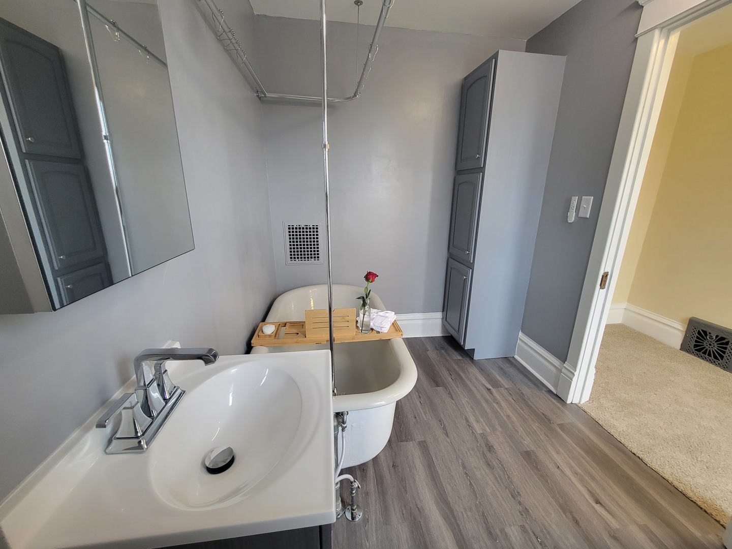 1301 Campbell Avenue