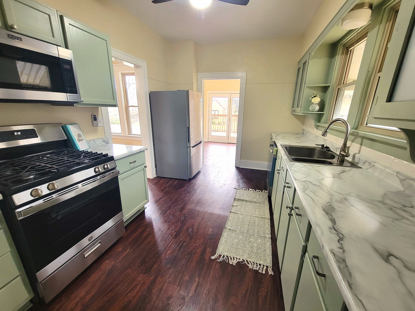 1301 Campbell Avenue