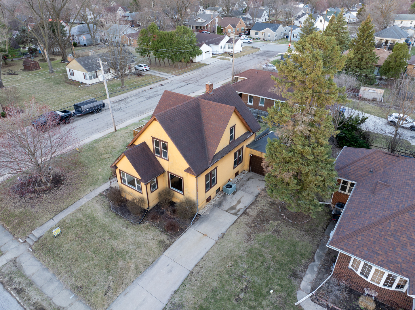 1301 Campbell Avenue