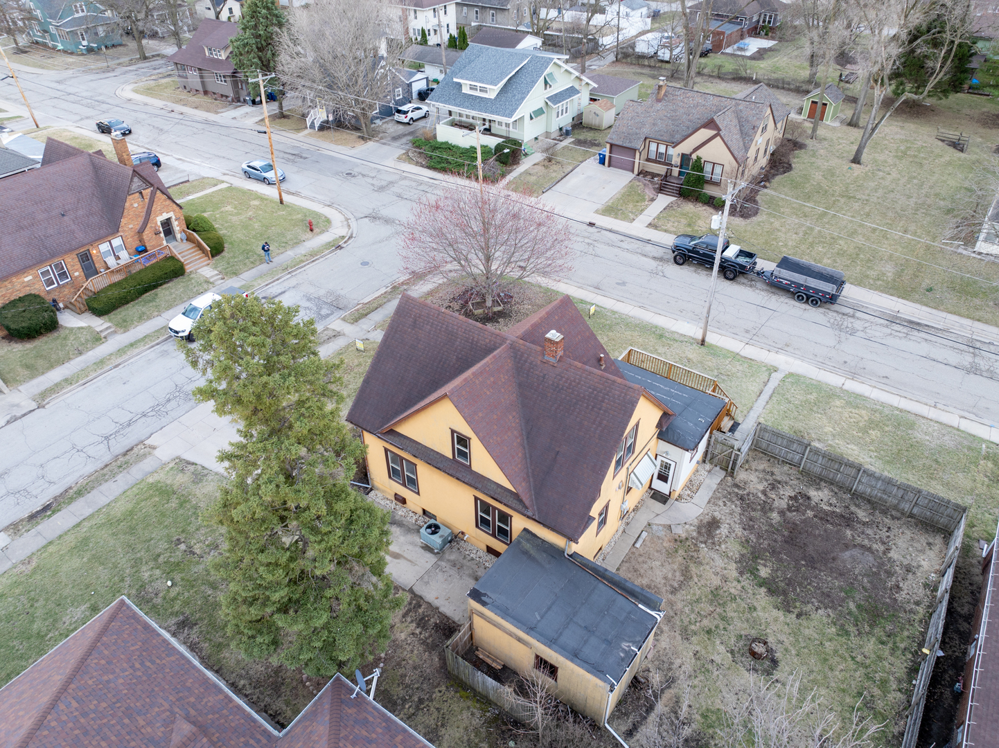 1301 Campbell Avenue