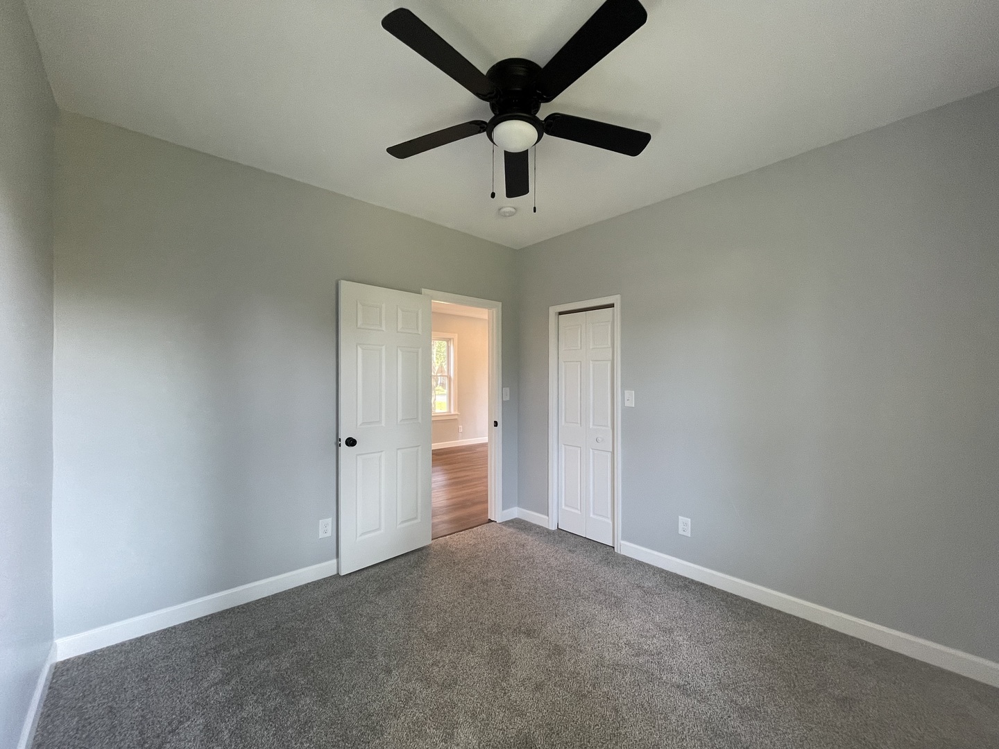 1406 S Illinois Street