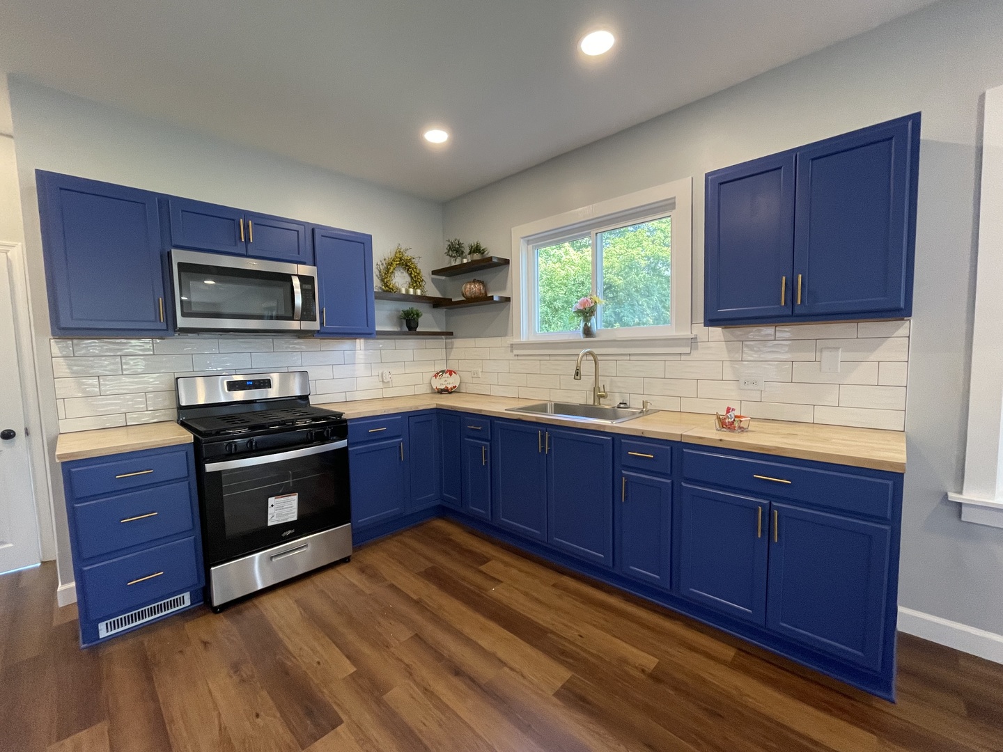 1406 S Illinois Street