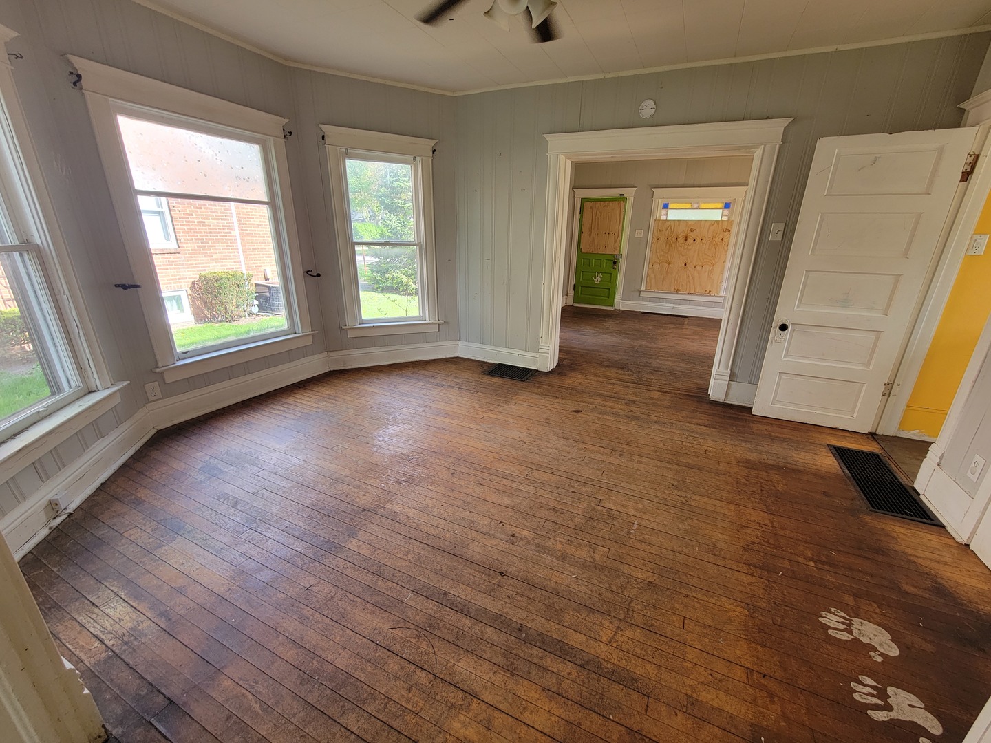 320 W Chippewa Street