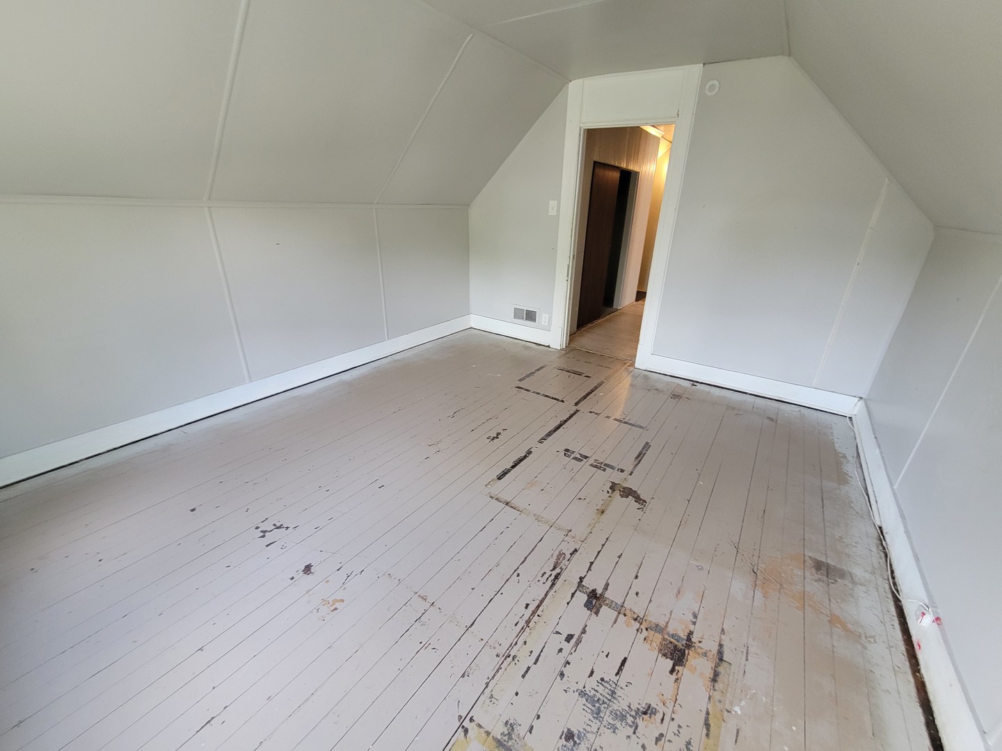 320 W Chippewa Street