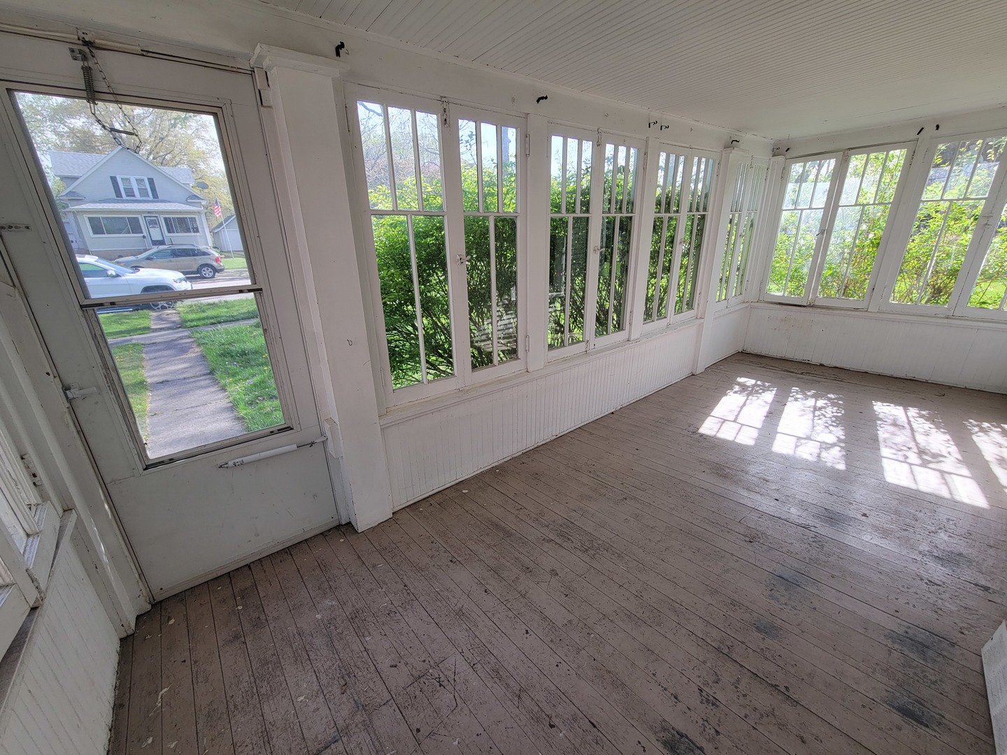 320 W Chippewa Street