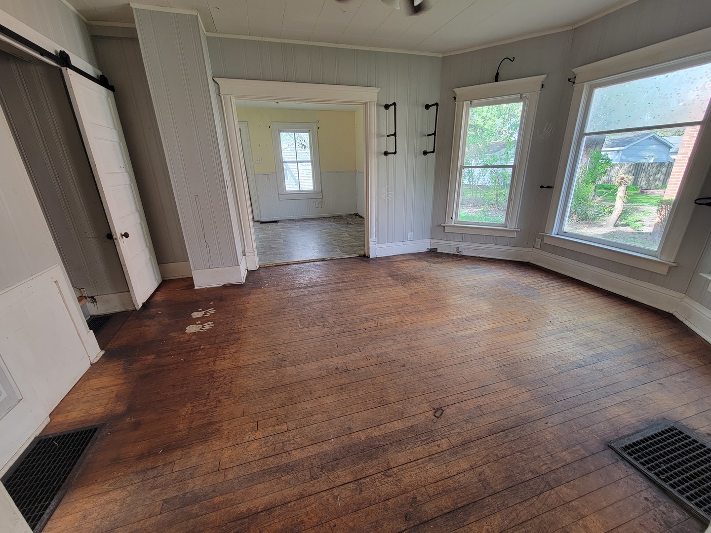 320 W Chippewa Street