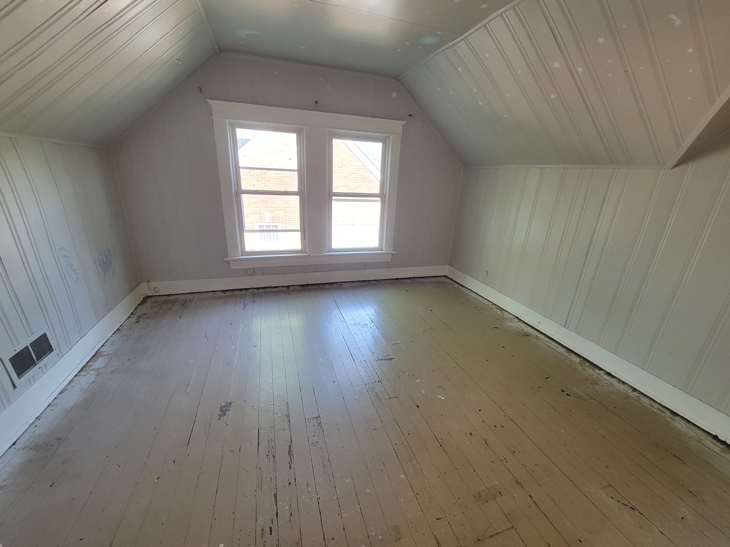 320 W Chippewa Street