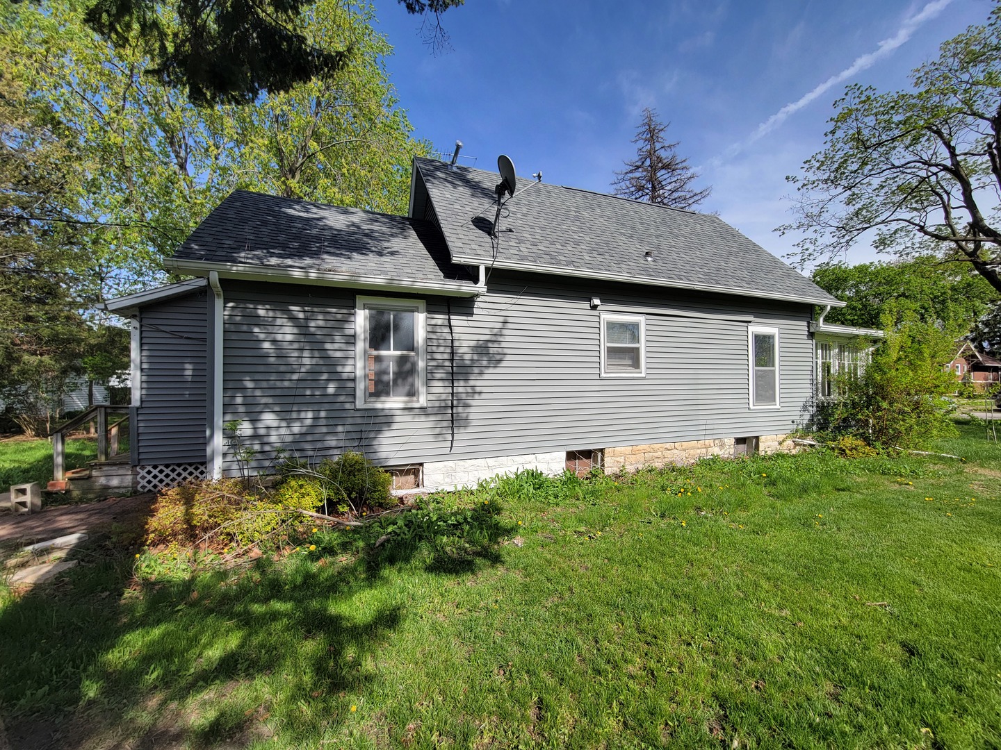 320 W Chippewa Street