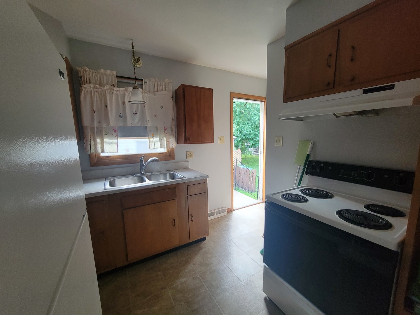 338 E Church Street Unit: 1