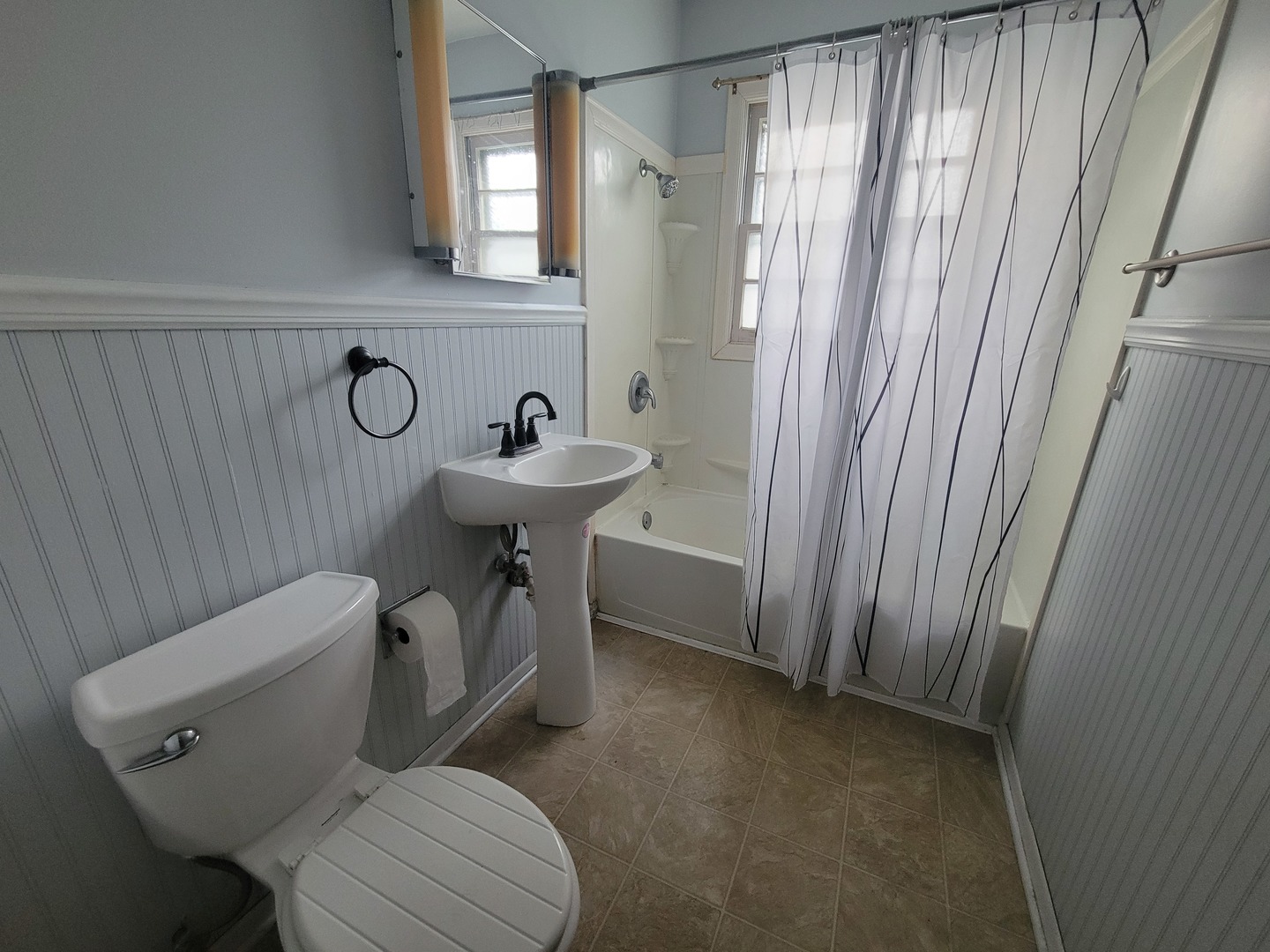 338 E Church Street Unit: 1